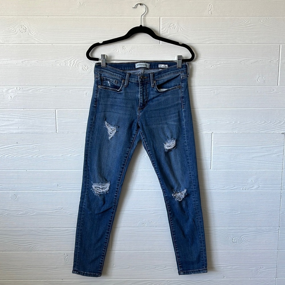 Banana Republic skinny ankle jeans lightly distressed size 27